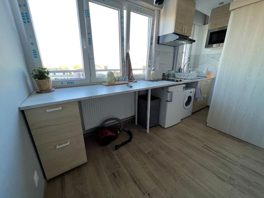 Super Studio En Face De La Gare De Mulhouse Leilighet Eksteriør bilde